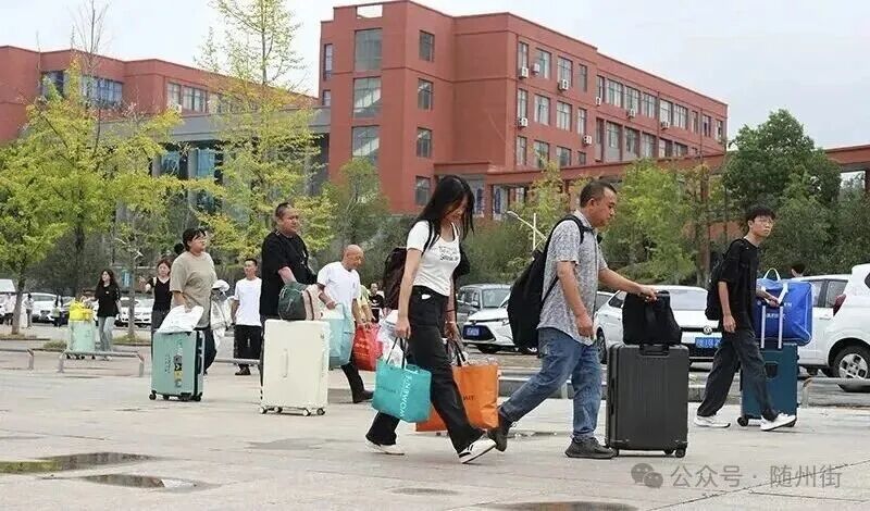 随州00后宁愿灵活就业，也不愿进厂？真实原因根本不是怕吃苦